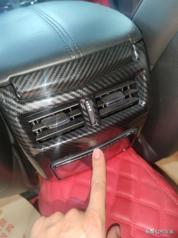 剛出質保就貶值十來萬,買下這輛凱迪拉克ATSL讓買家笑而不語 剛出質保就貶值十來萬,買下這輛凱迪拉克ATSL讓買家笑而不語