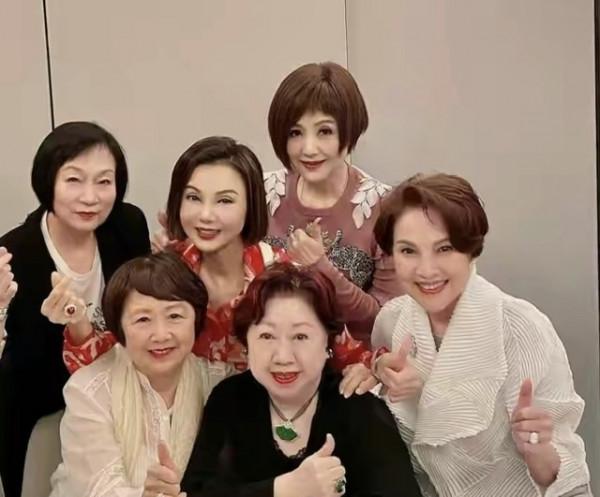 65歲謝玲玲生日,霍英東二媳婦罕露面,都嫁入豪門生活卻大不相同 65歲謝玲玲生日,霍英東二媳婦罕露面,都嫁入豪門生活卻大不相同