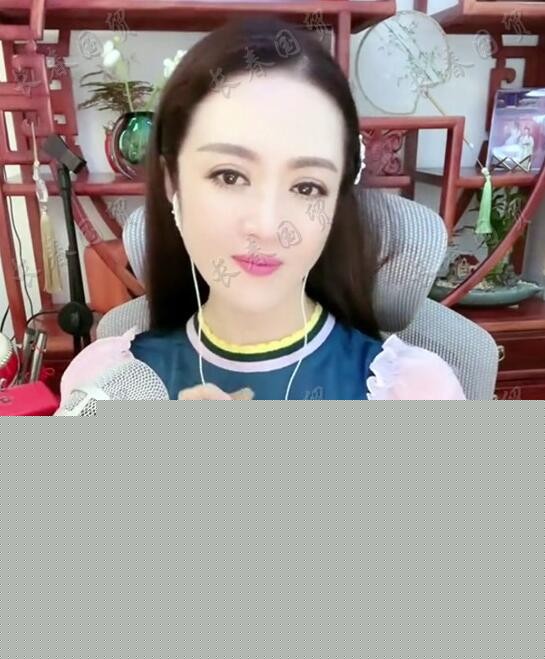 “劉能”王小利前妻曝光,膚白貌美氣質佳,47歲已晉級當奶奶 “劉能”王小利前妻曝光,膚白貌美氣質佳,47歲已晉級當奶奶