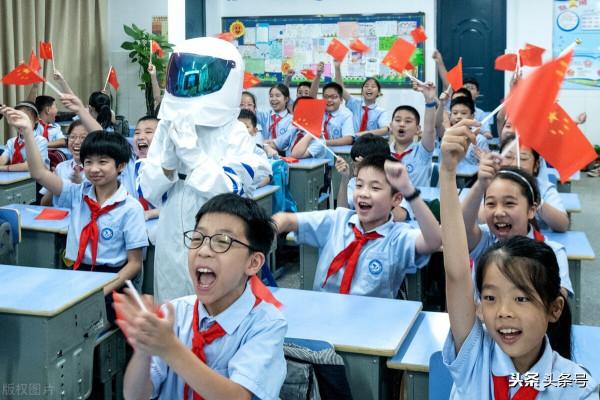 “神舟十二號”3位航天英雄返航,至少可獲7個優待 “神舟十二號”3位航天英雄返航,至少可獲7個優待