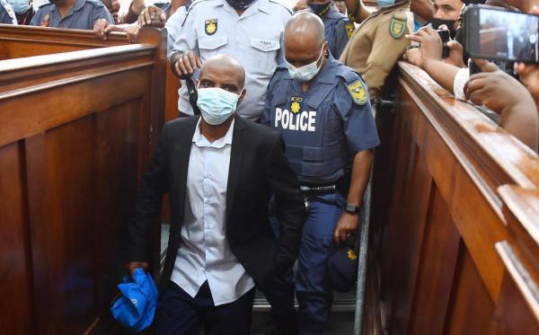 南非議會縱火嫌疑人面臨從事恐怖主義活動等多項指控