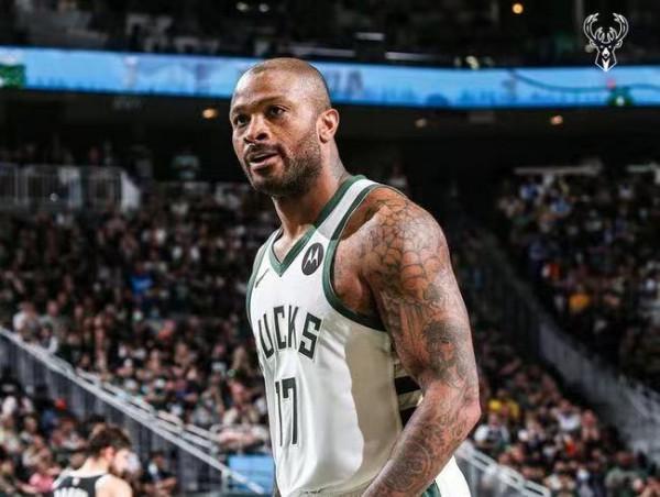 PJ.塔克——小人物的英雄路 PJ.塔克——小人物的英雄路