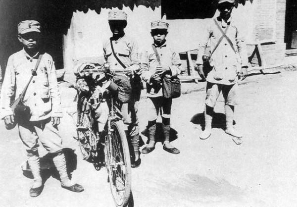 1952年,我軍一師長被埋38小時,後被兩隻蒼蠅所救,畢生不打蒼蠅 1952年,我軍一師長被埋38小時,後被兩隻蒼蠅所救,畢生不打蒼蠅