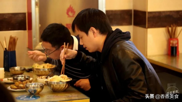 有著老資歷的外地面食,是靠什麼佔據了河南吃貨的胃 有著老資歷的外地面食,是靠什麼佔據了河南吃貨的胃