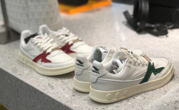 李寧啟用經典老標，首波產品質感超群，運動品牌變奢侈品？