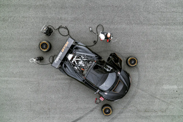 讓GT3賽車解除束縛會發生什麼事？就由邁凱倫720S GT3X解答吧