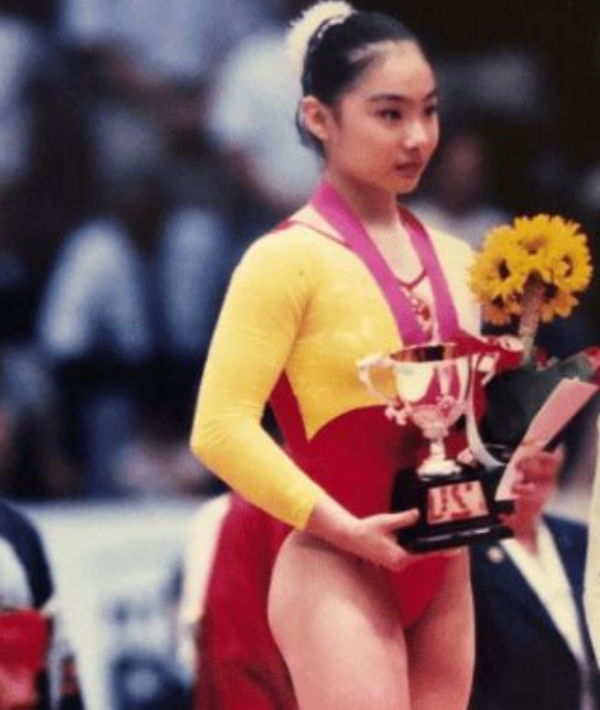 &OpenCurlyDoubleQuote;體操皇后&rdquo;劉璇：不嫁豪門嫁愛情，40歲生2胎，風光背後有淚水