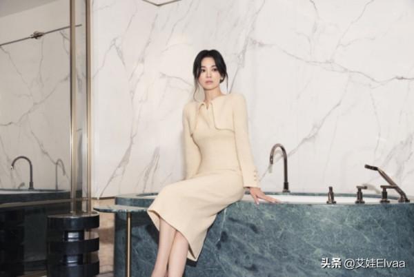 宋慧喬坐鎮新劇釋出會,穿蕾絲西裝裙笑真甜,前後交叉腿站姿搶鏡 宋慧喬坐鎮新劇釋出會,穿蕾絲西裝裙笑真甜,前後交叉腿站姿搶鏡