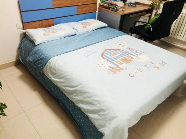 夜晚擁抱著繪睡牧場小夜曲入眠,舒服地在夢中甜笑 夜晚擁抱著繪睡牧場小夜曲入眠,舒服地在夢中甜笑