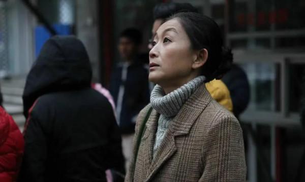 《突圍》劇組太“奇葩”,4位演員單身多年,秦嵐榜上有名 《突圍》劇組太“奇葩”,4位演員單身多年,秦嵐榜上有名