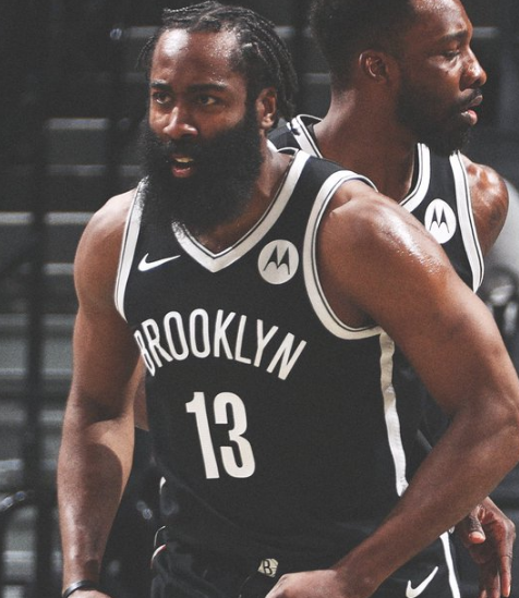 如果讓你在NBA現役球員裡 組一支隊伍,哪5人一起最無解? 如果讓你在NBA現役球員裡 組一支隊伍,哪5人一起最無解?