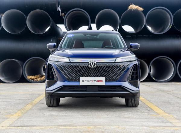 標配8AT變速箱 第二代長安CS75 PLUS開啟預售 12&period;79萬元起