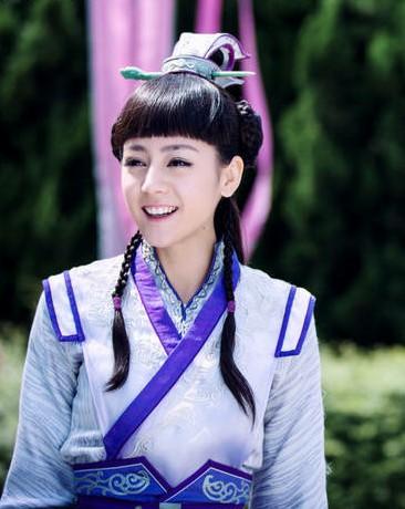 紫衣別瞎穿,這6位的紫衣高貴典雅,冷酷有氣度,個個翩翩佳公子 紫衣別瞎穿,這6位的紫衣高貴典雅,冷酷有氣度,個個翩翩佳公子