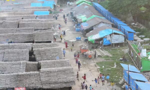 緬甸若開邦各個難民營,女性急需貼身衣物 緬甸若開邦各個難民營,女性急需貼身衣物
