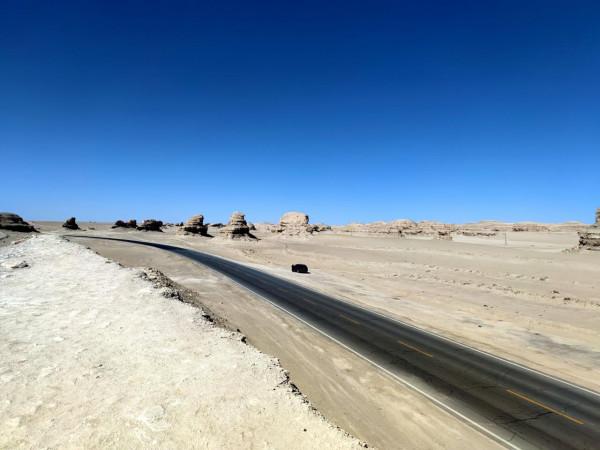 甘肅青海大環線自駕遊 冷湖 - 烏素特水上雅丹
