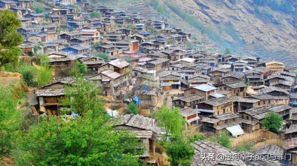 是宿命嗎？廓爾喀人的冷血彎刀，出必見血；世道蒼涼，搏命人生