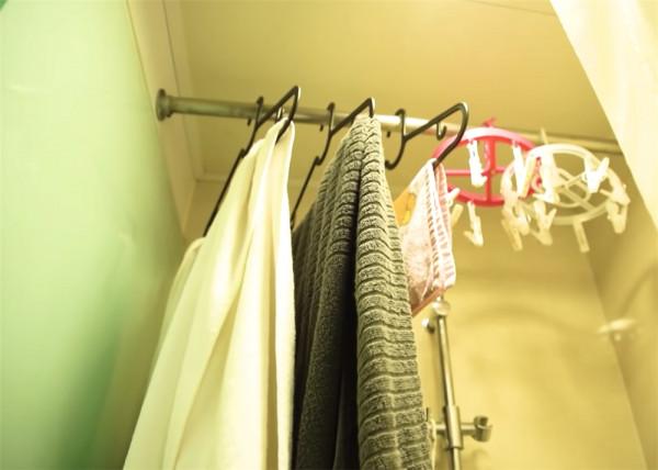 香港90後夫妻“閃婚”,婚後住進9㎡劏房,逼仄的蝸居生活轉眼1年 香港90後夫妻“閃婚”,婚後住進9㎡劏房,逼仄的蝸居生活轉眼1年