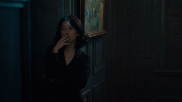 《第一爐香》，好像用小羊皮做了個醜包