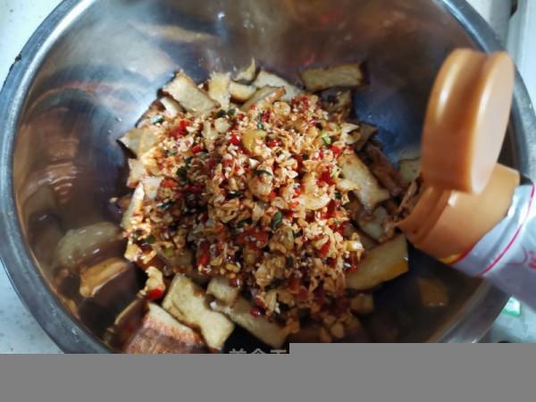 香乾像我這樣炒，兩碗米飯都不夠吃