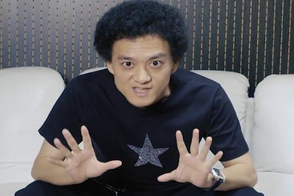 今年已經有7位明星去世,最大的74歲,最小的年僅25歲,令人痛心 今年已經有7位明星去世,最大的74歲,最小的年僅25歲,令人痛心