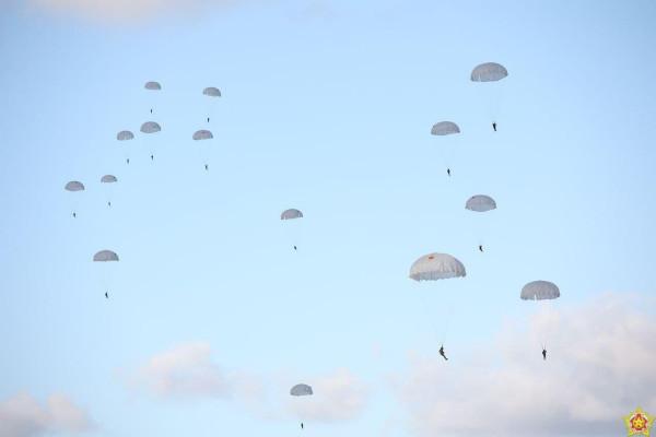 11月13日,世界發生3件事,俄否認歐盟指控,突厥國家聯盟成立了 11月13日,世界發生3件事,俄否認歐盟指控,突厥國家聯盟成立了