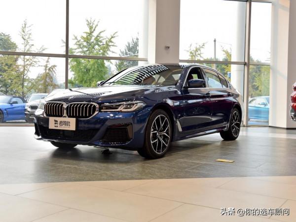 豪華行政級轎車,油耗6.7L,高性價比後排帶大屏,帶你看寶馬5系 豪華行政級轎車,油耗6.7L,高性價比後排帶大屏,帶你看寶馬5系