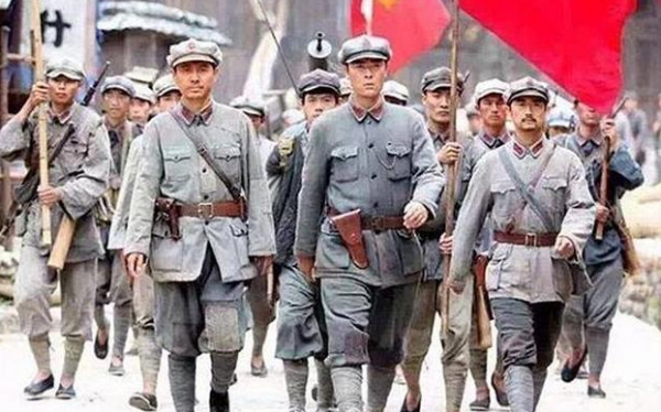 他是紅四方面軍4位師長之一，和陳賡王樹聲齊名，不犧牲至少大將