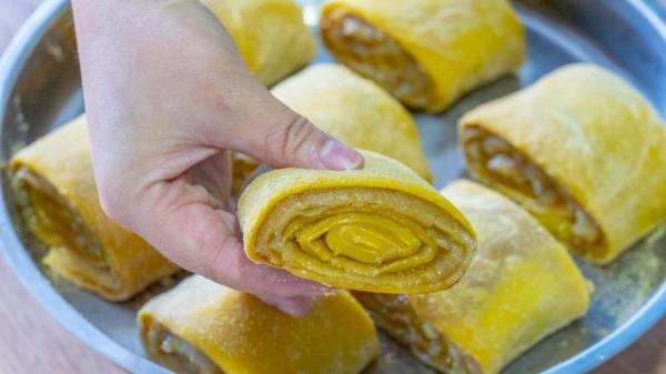 秋天多吃老南瓜,不炸不煎,低脂健康,做法簡單,軟糯筋道又多層 秋天多吃老南瓜,不炸不煎,低脂健康,做法簡單,軟糯筋道又多層