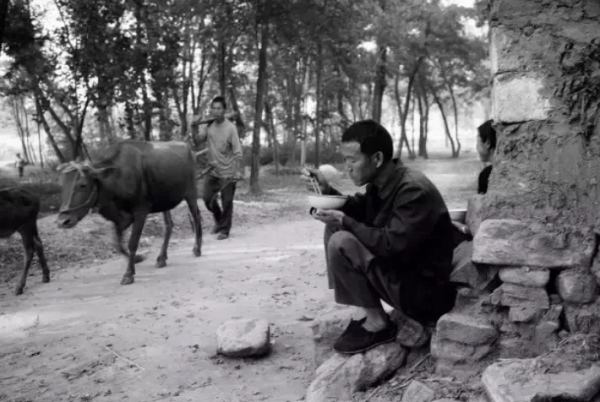 1995年，山西老頭去首都訪友，楊成武派軍車全程護送，他是誰？