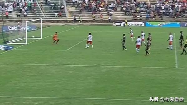 哥倫比亞踢假球球員演技差,留洋國腳都覺得羞辱足球 哥倫比亞踢假球球員演技差,留洋國腳都覺得羞辱足球