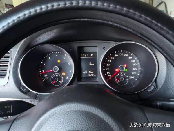 大眾高爾夫1.4T差點開報廢，燒機油、燒防凍液、缺缸大修一次解決