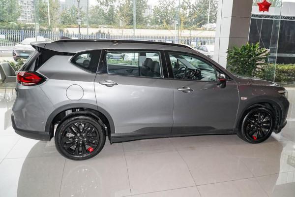 沃蘭多，搭載48V輕混系統，配全景天窗，造型有時尚感