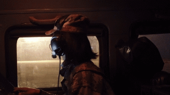 女兵，再見！女孩，加油