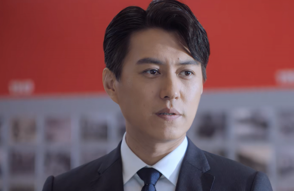 《突圍》疑似換臉鏡頭被發現,換成一位國家一級演員,撞臉汪小菲 《突圍》疑似換臉鏡頭被發現,換成一位國家一級演員,撞臉汪小菲