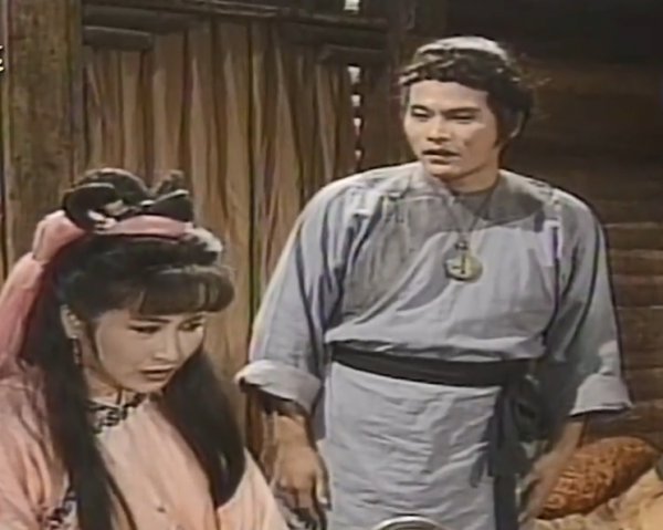 盜墓賊挖出無頭女屍，男子覺得可憐便把他埋了，民間故事