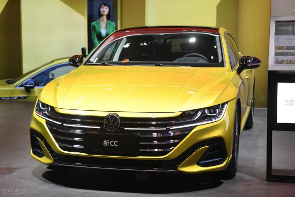 大溜背加無邊框車門，這樣一款落地不超25萬的轎車，你喜歡嗎？