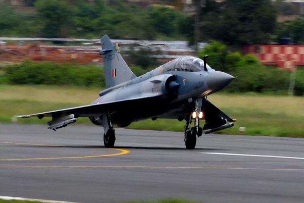 白菜價！印度購買24架二手戰鬥機，8架可修復，其他全拆了當零件