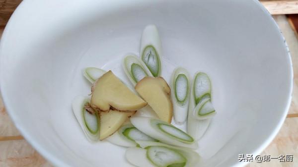 為啥飯店的餃子餡那麼好吃?原來還有這幾個小訣竅,真是長見識了 為啥飯店的餃子餡那麼好吃?原來還有這幾個小訣竅,真是長見識了