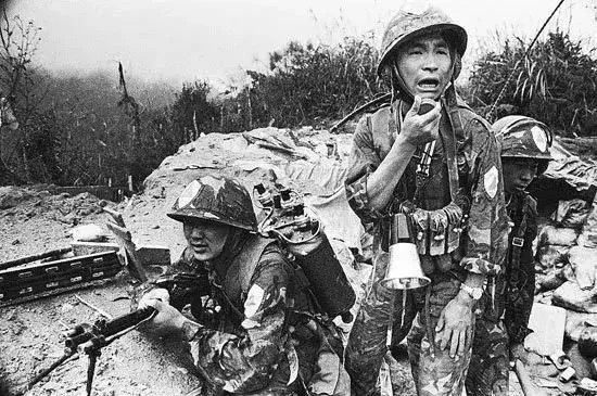 35年前越戰役中，一場真實的陣地直播，戰士赴死前想喝茅臺酒