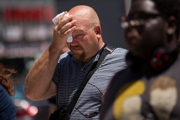 為什麼有的人愛出汗？醫生：原因無外乎這3點，多留點心