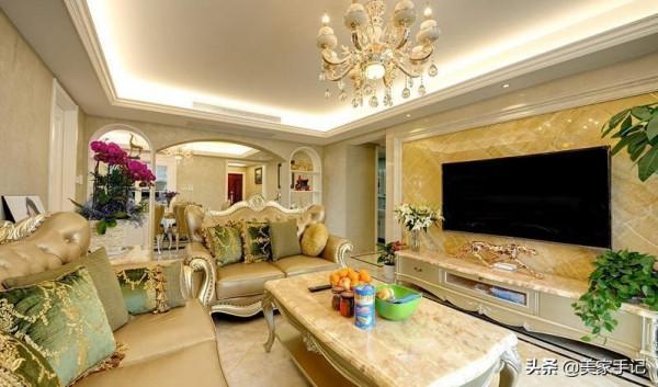 堅持極簡主義的浙江夫婦，把家裝修得一塵不染，透著骨子裡的高階