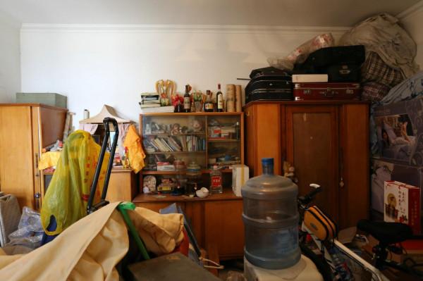 別聽廠家櫃子打滿,他賺錢我們吃虧,多開一個凹槽,方便收納 別聽廠家櫃子打滿,他賺錢我們吃虧,多開一個凹槽,方便收納