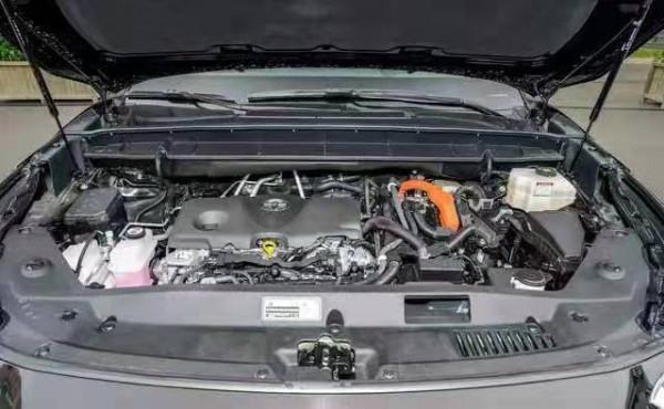 又是一匹黑馬?豐田皇冠陸放2.5L+混動系統!究竟有何實力? 又是一匹黑馬?豐田皇冠陸放2.5L+混動系統!究竟有何實力?