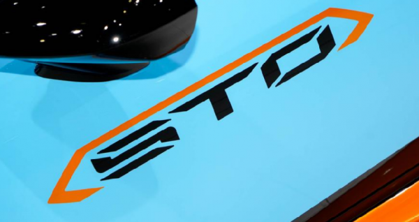 接近賽車的超跑,蘭博基尼Huracán STO氣場十足,擁有鯊魚式前臉 接近賽車的超跑,蘭博基尼Huracán STO氣場十足,擁有鯊魚式前臉