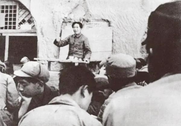 披露:毛主席為何不願在1948年成立中央政府 披露:毛主席為何不願在1948年成立中央政府