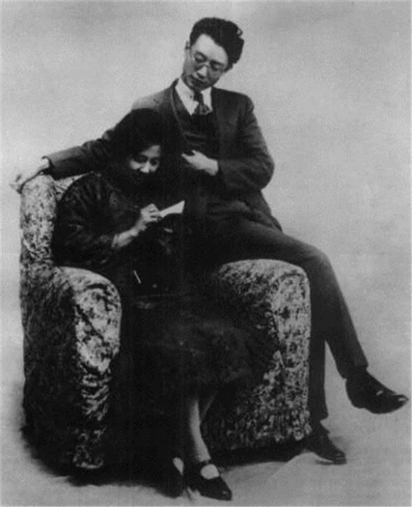 瞿秋白36歲犧牲，刑前照片毫無畏懼，兩個要求令劊子手深感汗顏