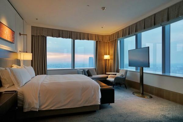 居停順遂，惺惺相“希”——記我與Hilton二〇二一