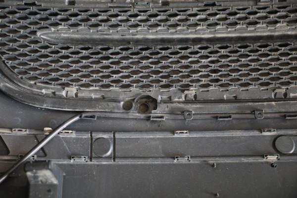 路虎星脈——豪華路虎連個前雷達都沒有,後期自己加裝吧 路虎星脈——豪華路虎連個前雷達都沒有,後期自己加裝吧