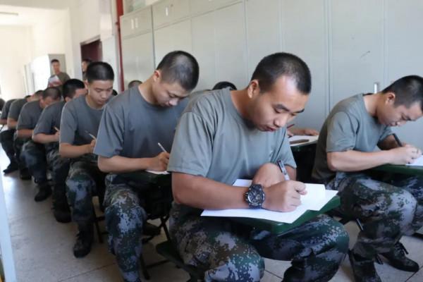 新兵入營已10天,他們表現怎麼樣? 新兵入營已10天,他們表現怎麼樣?