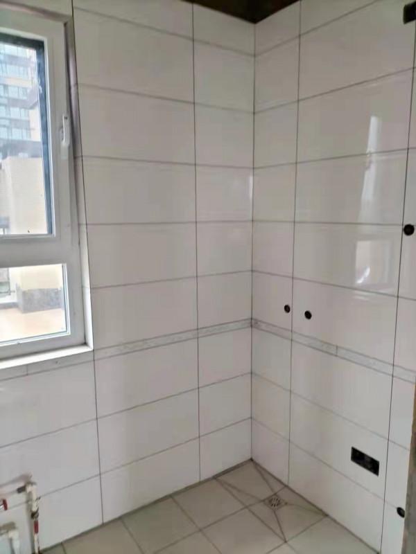 魯商學府200平米新房裝修瓦工實拍，不得不說瓦工師傅手藝很好